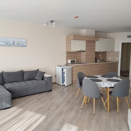 Aparthotel Apart Allure Dobi Primorsko Zewnętrze zdjęcie