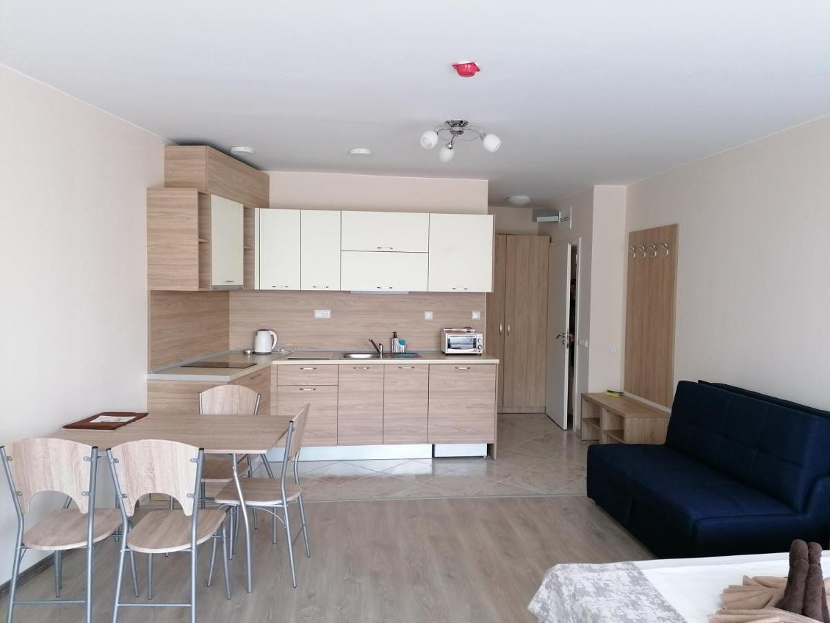 Aparthotel Apart Allure Dobi Primorsko Zewnętrze zdjęcie